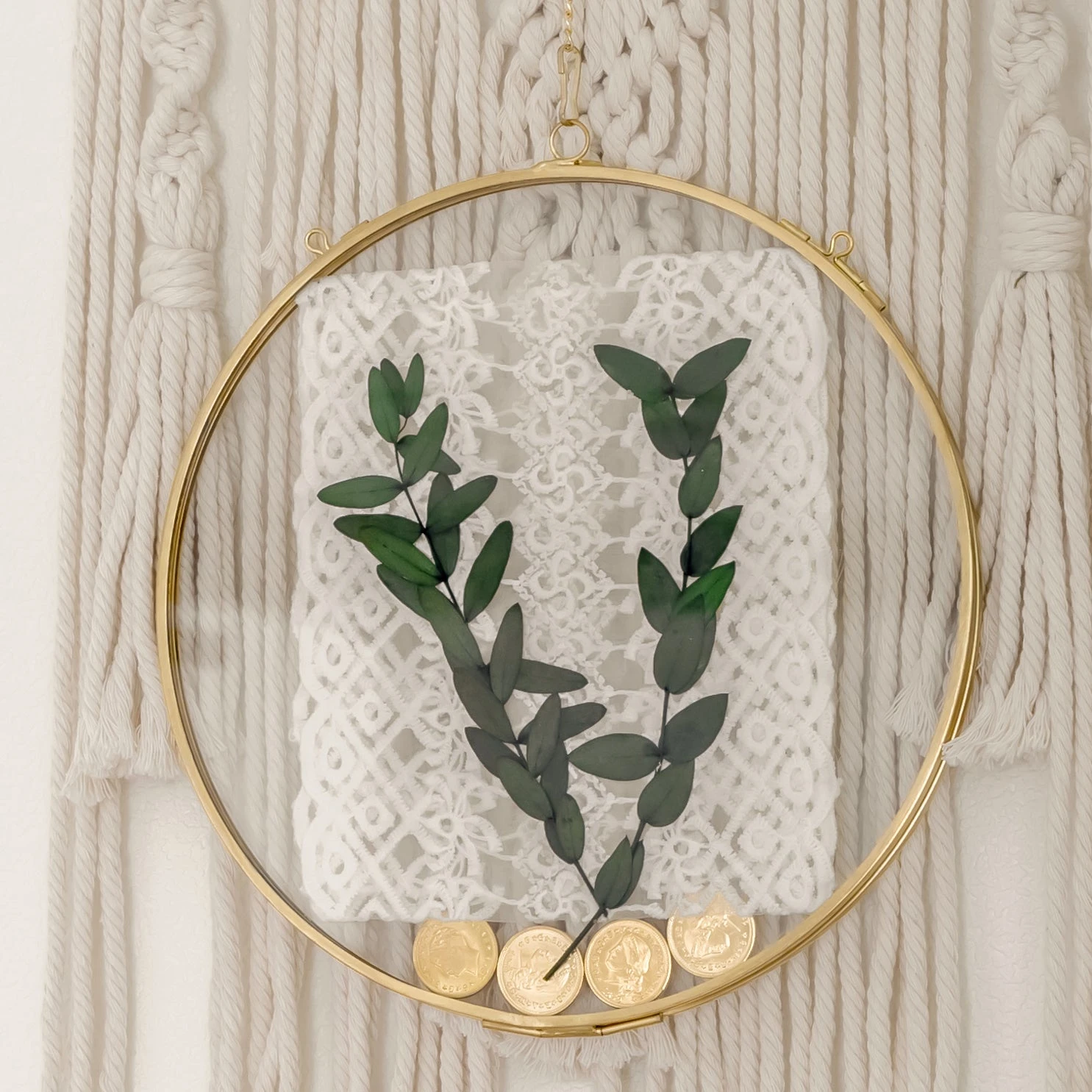 Wall Hanging Round 8" Herbarium Brass Glass Frame For Thick Pressed Flowers, Dried Flowers, Poster, Coin, Double Glass, Floating Frame 2 Wall Hanging Round 8" Herbarium Brass Glass Frame For Thick Pressed Flowers, Dried Flowers, Poster, Coin, Double Glass, Floating Frame - Image 2
