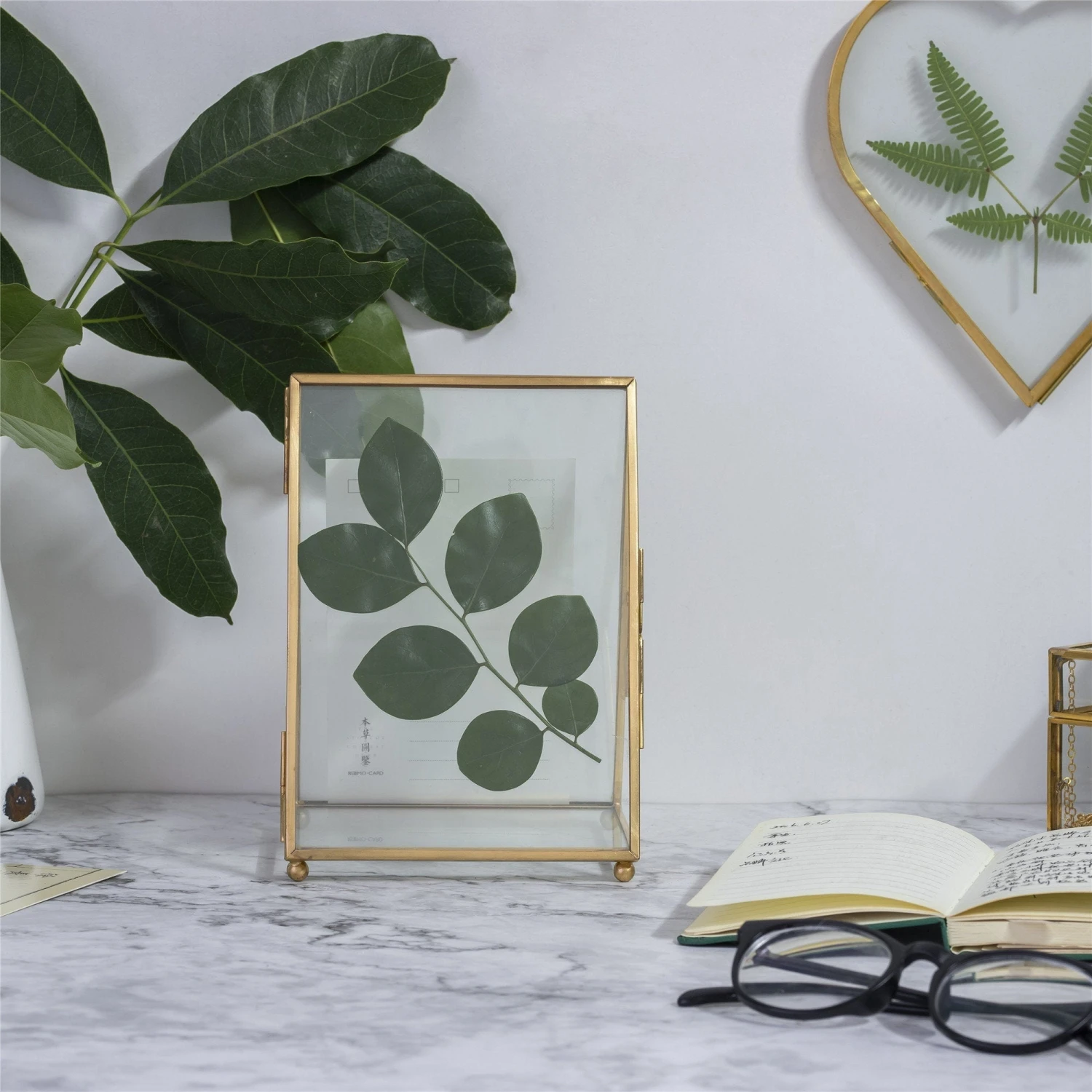 5x7" Brass Gold Tabletop Vintage Frame Geometric Ornament Plant Specimen Clip Modern Decor Card Holder 2-Folded Reception Engagement 7 5x7" Brass Gold Tabletop Vintage Frame Geometric Ornament Plant Specimen Clip Modern Decor Card Holder 2-Folded Reception Engagement - Image 7